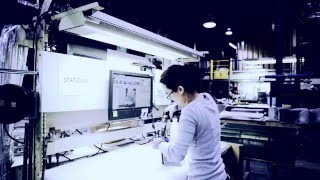 Smart Factory's Assembly Department Using Digital Instructions