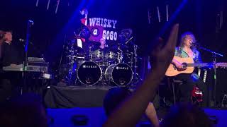 Zebra Who S Behind The Door New 2009 Video Music Jinni