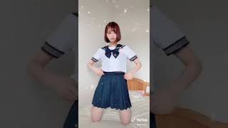 TikTok スカートチャレンジ