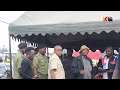 SUGU AWAGOMEA POLISI KUSHUKA JUKWAANI TULIA KWANZA WEWE NI MWENZETU KAMA SISI.