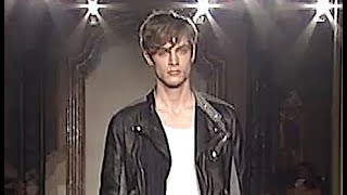 MOSCHINO Menswear Fall 2012 Milan - Fashion Channel