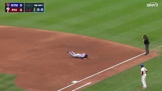 NYM@PHI: Cuddyer dives to his left to make the stop