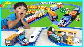 THOMAS AND FRIENDS Toy Trains for kids with Tomy Takara Playset