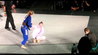 Livia Gluchowska vs Kate Wilson, Boa Super 8 2014, Melbourne.