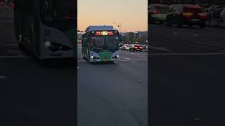 경남여객10-5번BYD 뉴 eBus-12 EV한국민속촌.보라효성해링턴.삼정아파트버스정류장진입영상1506호2023.10.29