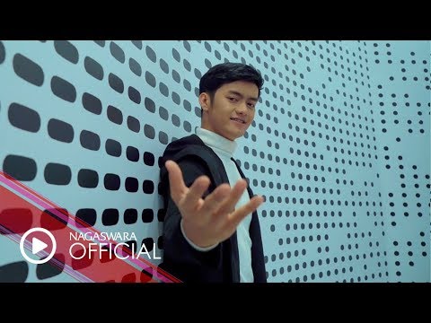 Denias Bicara Cinta