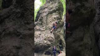 The Flow 9+/10- (8a)  Frankenjura / Vogelherdgrotte