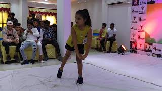 Yaad Piya ki Aane Lagi - Divya Khgsla | Neha Kakkar 🔥🔥 Awesome dance by little girl