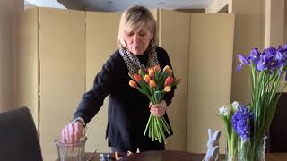 How to make a SIMPLE Tulip Bouquet