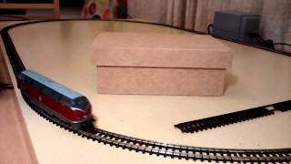 Teste Minitrix 12061 DB IV BR 221 locomotiva diesel