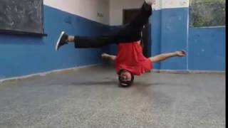 B.boy Menece / practicando equilibrio