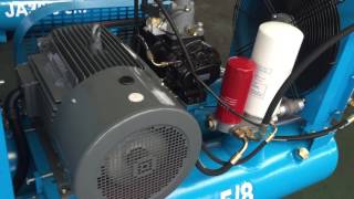 Small portable screw air compressor