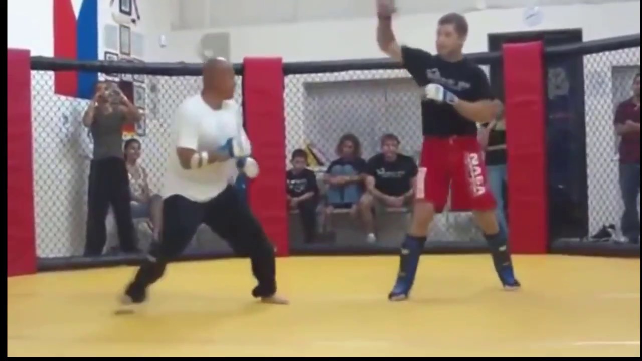 MMA FIGHTER VS UNTRAINED GUY - YouTube