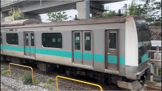 【E233系3編成  TK出場回送（臨時保全）】田端操車場で入換中のE233系2000番台ﾏﾄ3編成の回送電車とすれ違うシーン（回8992M）2024.5.27