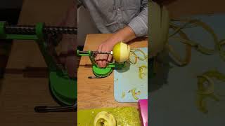 Incredible apple peeling, slicing and coring machine!