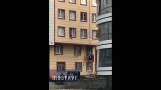 kid falls out of window | ბავშვი მესამე სართულიდან გადმოვარდა