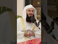 which smartphone does mufti menk use 🤔