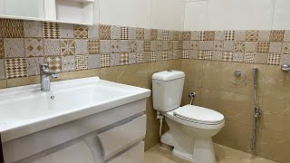 Washroom design 5' x 8' [feet] || bathroom tiles design