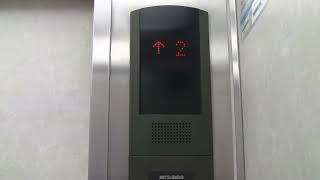 東京都府中市某ビルのエレベーター