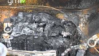 Incêndio destrói carro estacionado na via pública em Pinheiro