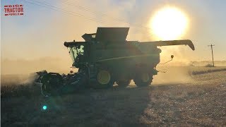 DUSTBINE | John Deere S790 Combine Harvesting Soybeans