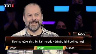 Deyime göre, sinsi bir kişi nerede yürüyüp izini belli etmez?  Emre Çanayaz-3'te3-TRT 1