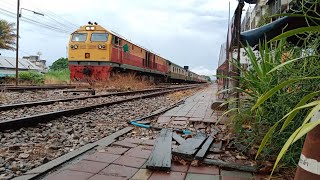 ขบวนรถท้องถิ่น 464 ออกจากสถานีรถไฟยะลา (21/10/66)