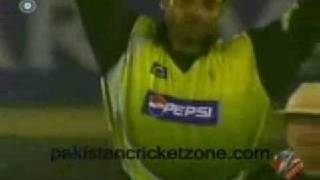 Shoaib Akhtar 3 wickets vs India