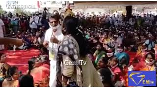 கிராம சபை கூட்டத்தில் புகுந்து அதிமுக பெண் நிர்வாகி ஒருவர்  ரகளை