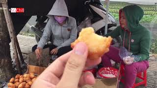 Quầy bánh cam vừa làm vừa bán kiểu miền Bắc, ngon rẻ