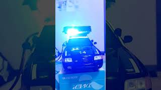 policecar model led 1/18 モーターマックス　輸入品