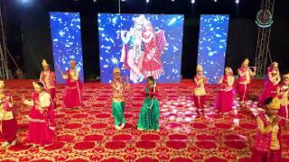 RADHA KAISE NA JALE DANCE PERFORMANCE BY CLASS 3RD B STUDENTS.