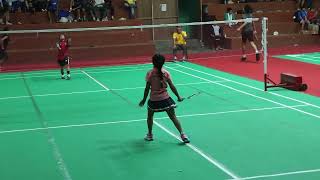 Girls under 09 yrs between Likha Deechum v/s Tana Ayin on 6th SJSR badminton tournament 2023