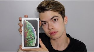 the iphone xs max unboxing no one asked for