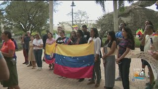 Venezuelans gather to denounce Gov. DeSantis' migrant flights in Doral