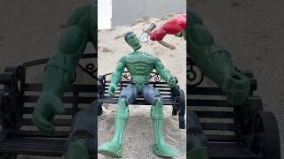 Hulk Accidentally Falls Into Hulk Feet|Marvel Toy