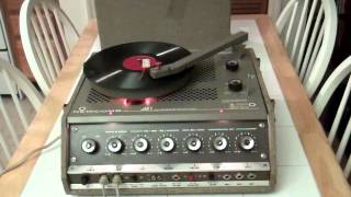 NEWCOMB TUBE RECORD PLAYER MODEL TR-1656 M -- L'HAI VOLUTO TE! -- CARLO BUTI