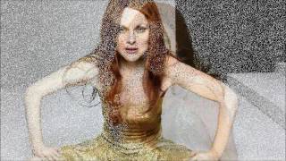 Julianne Moore, 2 video slide show. Patsy