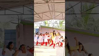 Kaliyon Ka Chaman X Sheila ki Jawani #nolok #ytshorts #dance #reels #trend #kaliyonkachaman