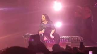 Demi Lovato - Daddy Issues " Tell Me You Love Me Tour " Las Vegas