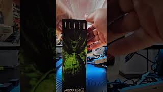 EP:14 MEZCO ALIEN FIGURE