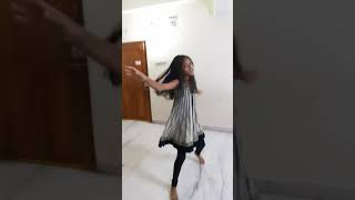 Neeli Neeli Aakasam VideoSong - 30 Rojullo Preminchadam Ela | Pradeep  | SidSriram | Taja Hobby Club