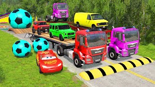 TRANSPORTING PIXAR CARS \u0026 FRUITS WITH COLORED \u0026 JOHN DEERE vs CLAAS vs TRACTORS - BeamNG.drive #962