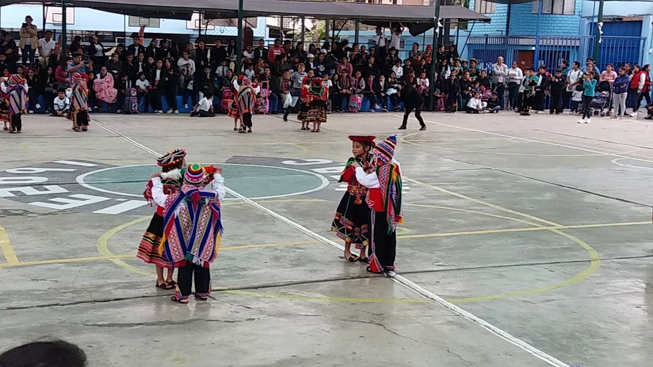 Niños De Primaria Bailan La Danza Valicha - YouTube