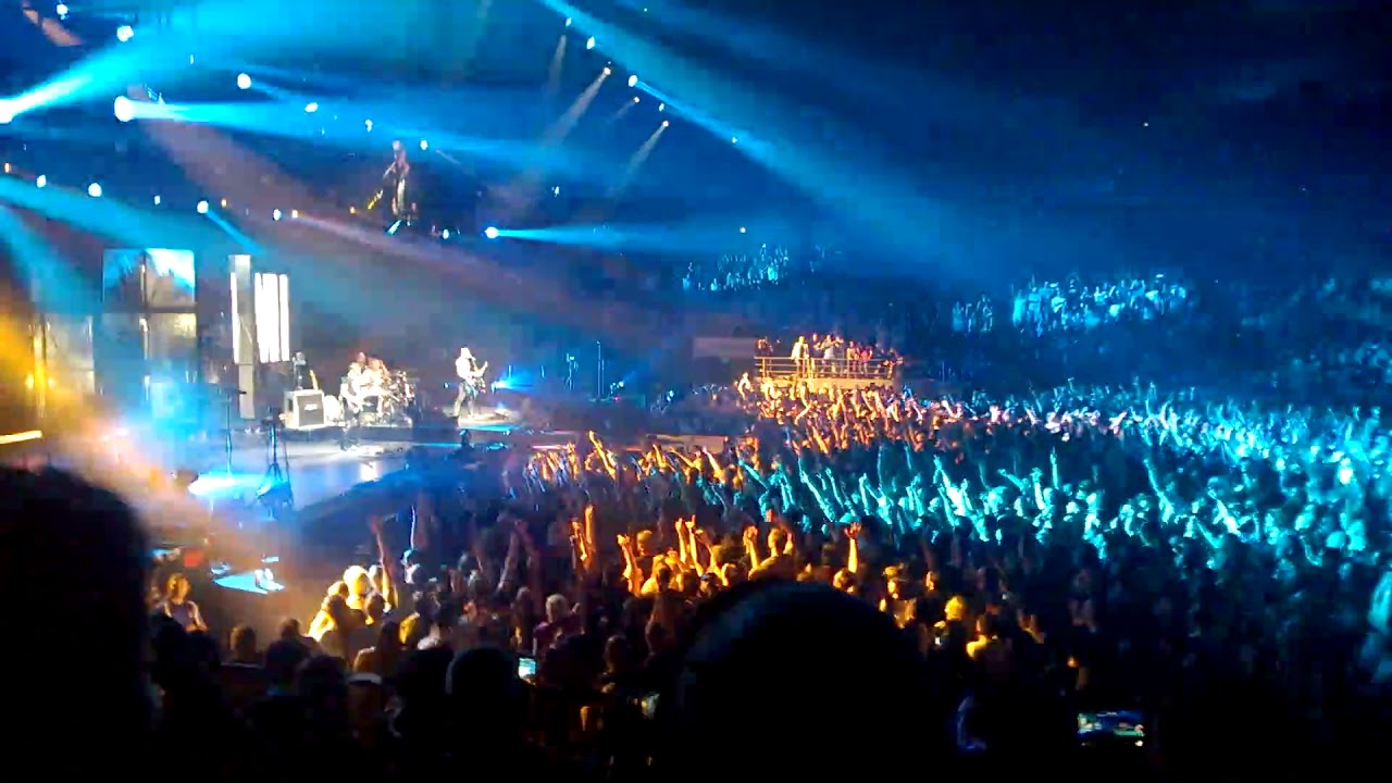 MUSE @ Rod Laver Arena 18.12.2017 - YouTube