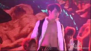 [FANCAM] 111231 MBC 가요대전 - Hands Up (Classic Ver) + Back2U