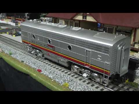 Lionel Santa Fe TMCC F7 Breakdown B-Unit - Review - YouTube