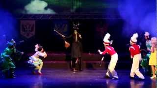 中山大學 2012 大英劇 wicked defying gravity