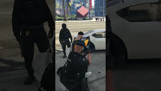 Il aime pas la police 🤷‍♂️ | Unity RP 🐬