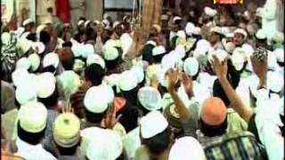 Khairat Lene Agaye Mangte   - Owais Raza Qadri - Mehfil Urs Of Khwaja Gareeb Nawaz 2005